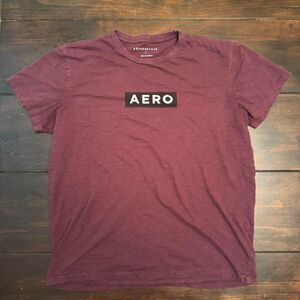 Aeropostale Men's Burgundy and Red T-shirt - Large